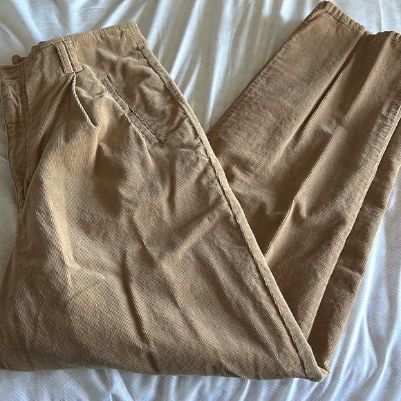 Gloria Vanderbilt Pants - Gloria Vanderbilt Tan Corduroy Pants - 16